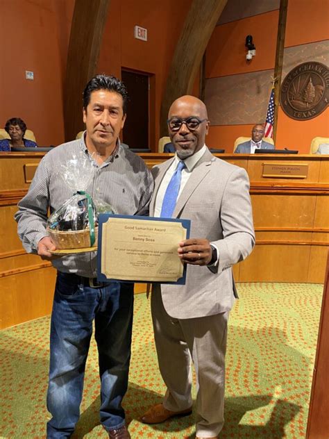 Cedar Hill Recognizes Benny Sosa With Good Samaritan Award