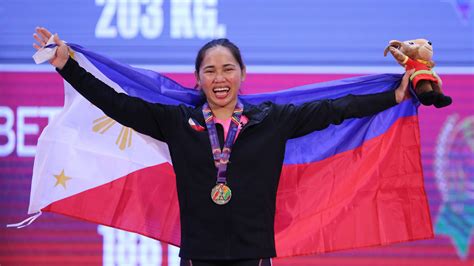 Olympic Champion Hidilyn Diaz Retains Sea Games Gold For Philippines Hidilyn Diaz Philippines