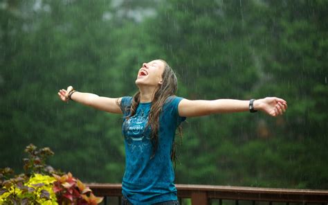 Girl Enjoys Summer Rain Wallpapers And Images Wallpapers Pictures Photos