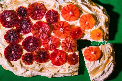 When buying blood oranges in naranjass.com, you will be able to choose the freshest ones. blood-orange-curd-recipe - kiyafries