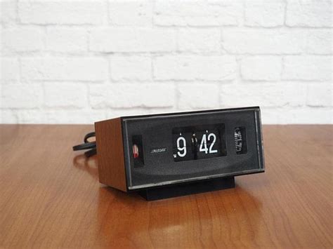 Vintage Micronta Flip Clock Model No 63 811 Alarm Clock Etsy Clock