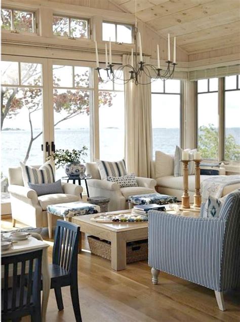 Blue And White Cottage Style Living Room With Coastal Classic Decor By