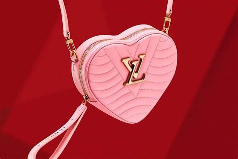 Distinctive, contemporary jewellery, handcrafted in my northumberland studio. Louis Vuitton New Wave Heart Bag Is the Ultimate Valentine ...