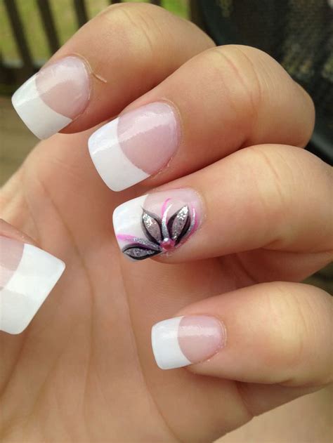 Hence, many people are eager to learn about toenail design and nail art tips and tricks.doing your toenails is part fashion and hygiene, hence, it must be treated with the same care and meticulousness as the hair and outfit. 32+ Flower Toe Nail Designs | Nail Designs | Design Trends ...