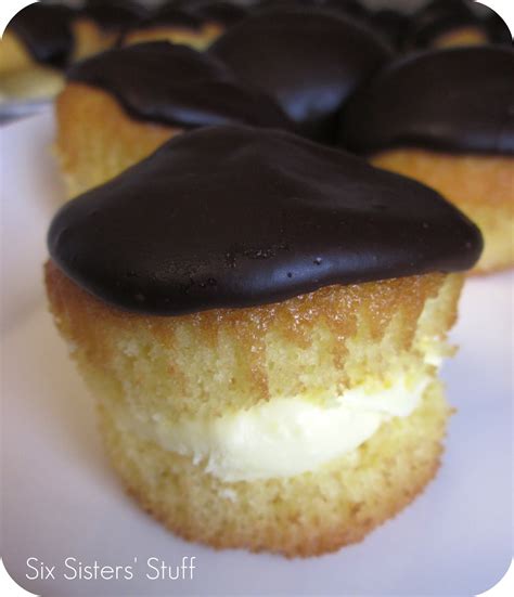 Cupcakes are some of my favorite things to bake. Boston Cream Pie Cupcakes Recipe / Six Sisters' Stuff ...