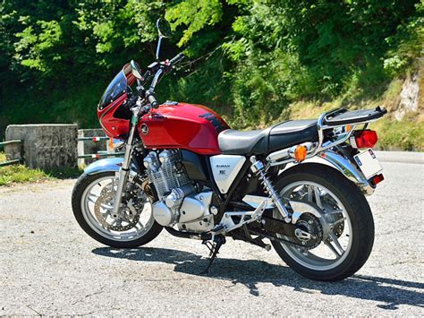 Road test of the 2010 honda cb1100 retro, from motorcycle trader magazine, 2010. ChicDesign:Road comet fairing 1, 2010-2013 CB1100 ...