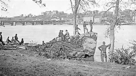 Union Soldiers On Teddy Roosevelt Island In 1861 With Views Of The