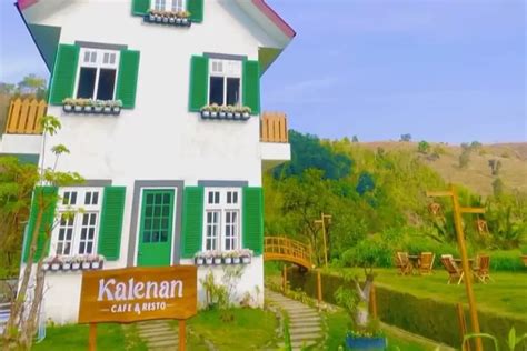 Viral Di Tiktok Cafe Kalenan Sawahan Di Nganjuk Tawarkan Vibes Gunung Wilis Dan Terasering