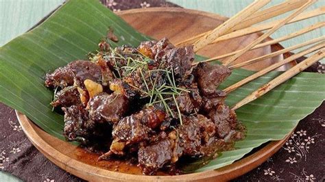 Sate maranggi khas sunda biasa disajikan tanpa siraman saus atau bumbu kacang. LEZAT DAN PRAKTIS! Kumpulan Resep Bumbu Sate Kambing dan ...