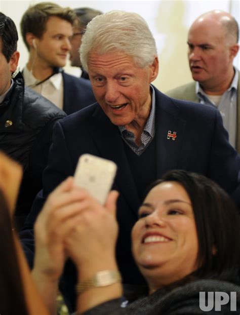 Photo Bill Clinton Campaigns For Hillary Clinton At A Campaign Event
