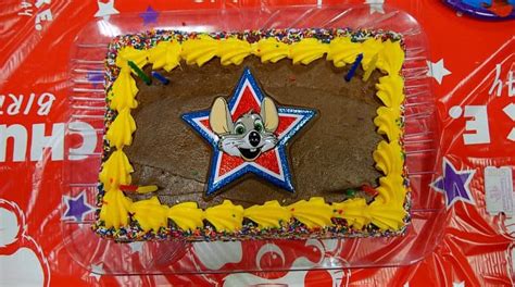 Chuck E Cheese Birthday Cake