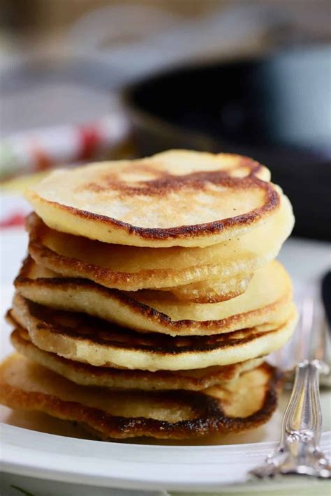 From muffins to salads to liquid from the grated corn enriches and helps thicken the grits. Easy Southern Hoecakes (Johnny Cakes) | gritsandpinecones.com | Recipe in 2020 | Hoe cakes ...