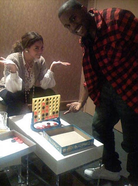 Unstoppable Beyonce Hammers Kanye West At Connect Four Daily Mail Online
