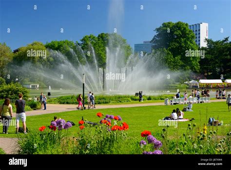 Park Planten Un Blomen In Hamburg Deutschland Stockfotografie Alamy