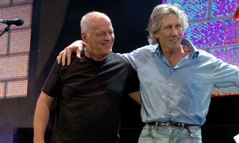 Roger Waters es señalado de antisemitismo por David Gilmour y su esposa