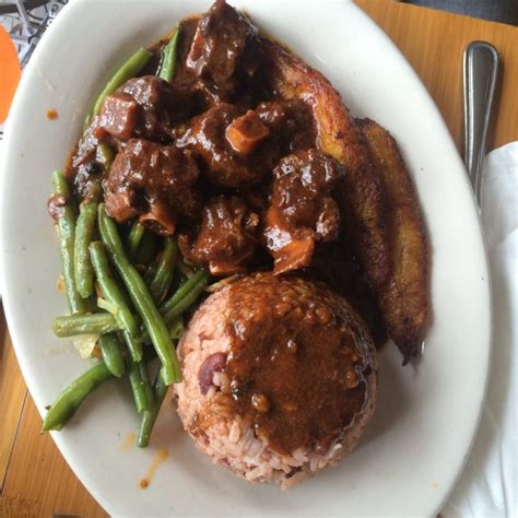 In the spirit of southern hospitality, she shares her family secret recipes to impress your guests with tried and true real soul food created with love, heart and soul. Just Oxtails Soul Food | Spendefy