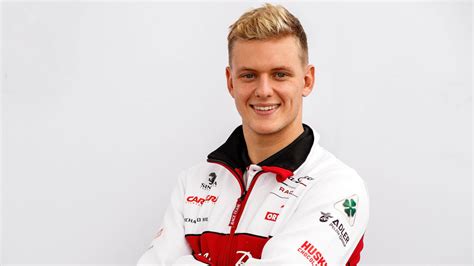 Born 22 march 1999) is a german racing driver, who races for haas in formula one, and is also a member of the ferrari driver academy. Offiziell: Mick Schumacher steigt im Haas in die Formel 1 ...