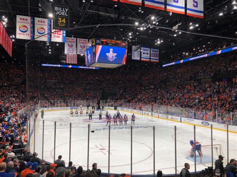 Cuomo Islanders Getting More Fans Into Playoff Games At Nassau Coliseum