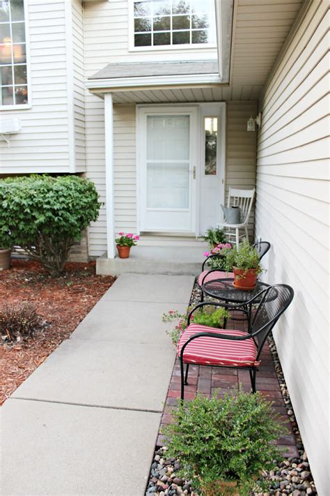 Happy At Home Entrance Patio