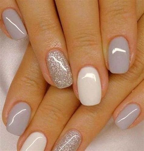 Pin By Iwona Trzasko On Paznokcie Grey Gel Nails Glitter Gel Nails