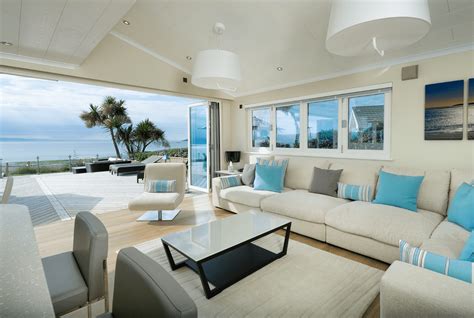 20 Beautiful Beach House Living Rooms