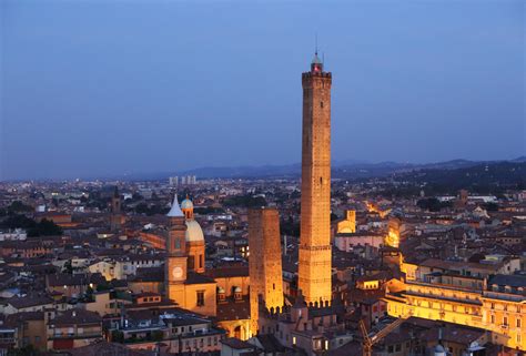 The Prendiparte Tower An Amazing And Romantic Bologna From The Top