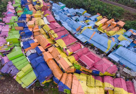 Mybestplace Kampung Pelangi The Rainbow Village In Indonesia