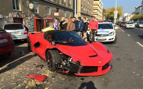 Video Ferrari Laferrari Crashes In Budapest