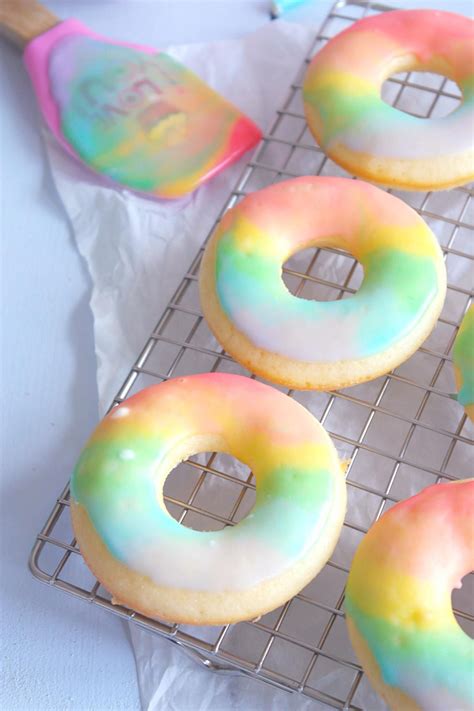 Rainbow Donuts Aus Dem Backofen Ladyapplepie Rainbow Donuts