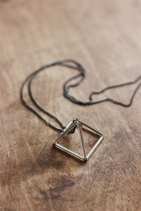 Diy Triangle Prism Necklace The Merrythought