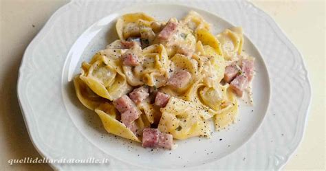 Tortelli Ai Funghi Con Panna E Prosciutto