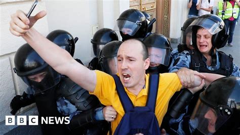 Moscow Protests What S Behind The Rallies In Russia Bbc News