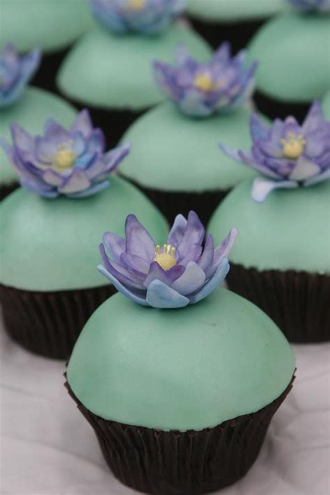 Lotus Blossom Cupcakes Cupcakes Flores Flower Cupcakes Dessert