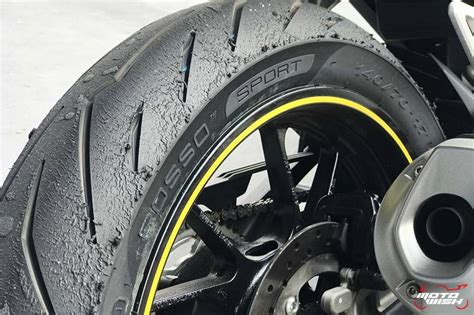 It may be my motorcycling background talking but is there any more instantly recognisable premium/sport tyre brand than pirelli? Karakter Ban Pirelli Diablo Rosso Sport dan penampakannya ...