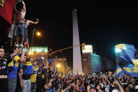 Incidentes En El Obelisco Por El Festejo De Boca