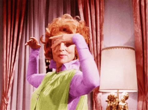Endora Bewitched Endora Bewitched Witch Discover And Share Gifs