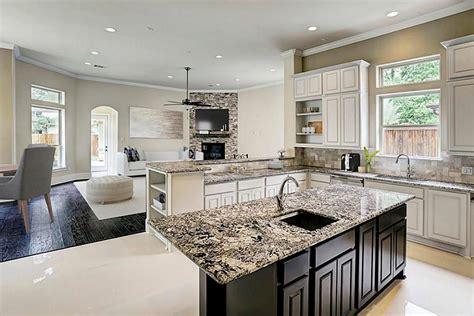 Take A Peek At This Magnificent New Construction Home In Houston Texas