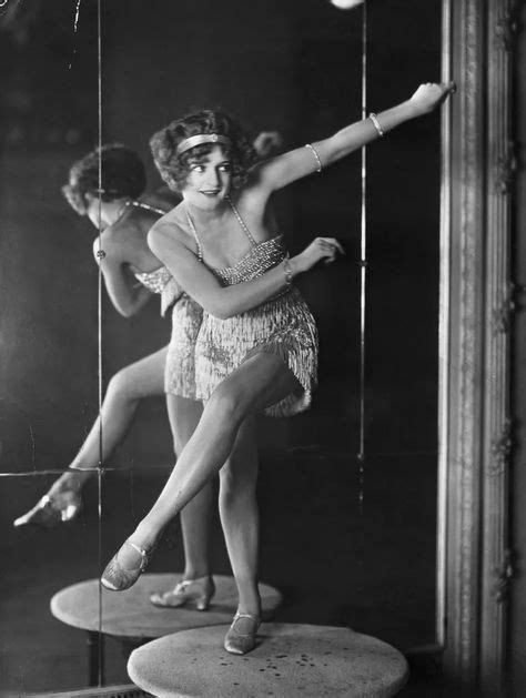 the steps and story of the 1920s dance craze the charleston charleston dance 1920s dance