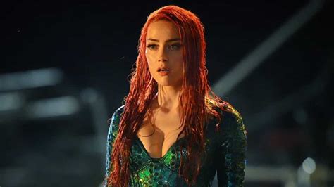 Amber Heard e il suo futuro in Aquaman l attrice reciterà ancora dopo