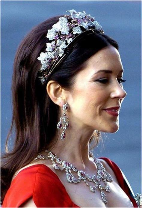Danish Ruby Parure Tiara Princess Mary Of Denmark Ecosia Royal