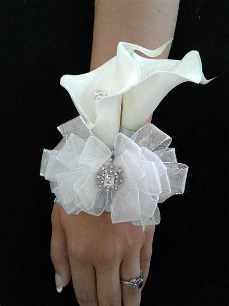 Calla Lily Wrist Corsage And Boutonniere Set White And Silver In