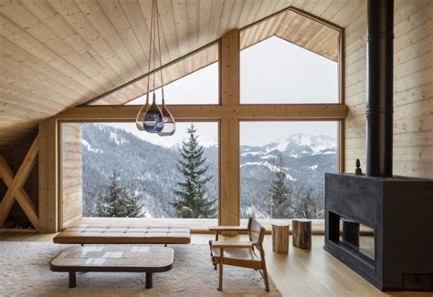 Handsome Timber Chalet Shows Off The Beauty Of Modern Minimalism