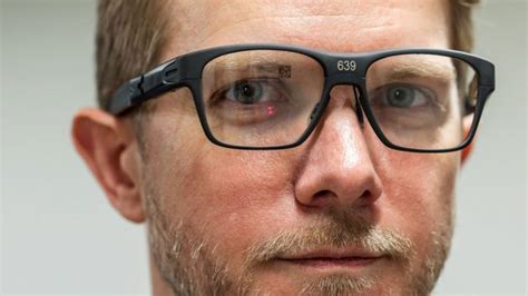 Diy smart augmented reality glasses using arduino: Intel Is Making Smart Glasses That Won't Make You Look ...