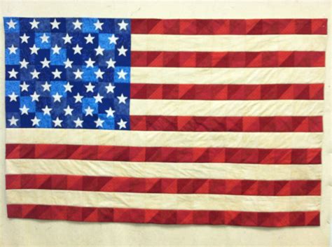 Pin By Lorie Hamilton On I Love To Sew American Flag Quilt Flag