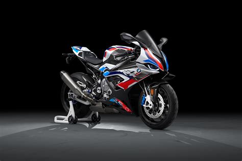 2022 Yamaha Yzf R1 R1m Performance Price And Photos