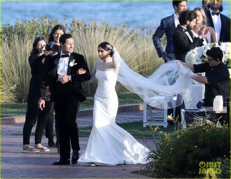 Val Chmerkovskiy Marries Jenna Johnson In Romantic Oceanfront Ceremony
