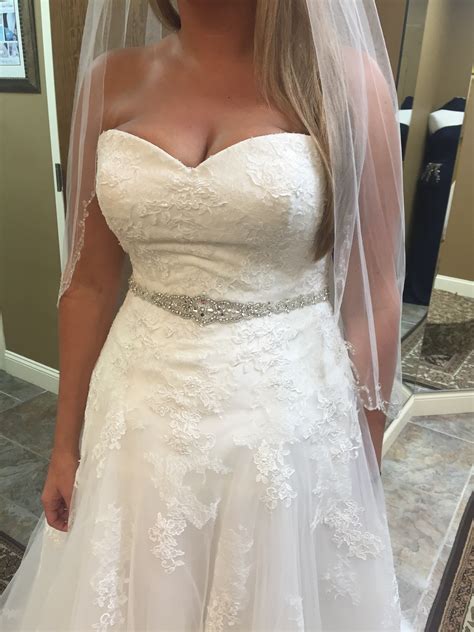 Busty Brides Cups That Are Too Small
