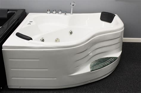 Corner Jetted Tub 2 Person Two Person Bathtubs For A Romantic Couple