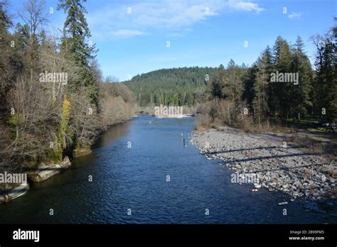 Sandy River Oregon Dodge Park Hi Res Stock Photography And Images Alamy
