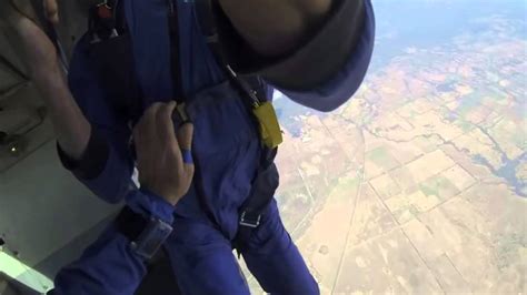 guy has seizure while skydiving youtube